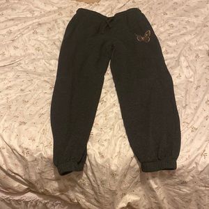 black sweatpants